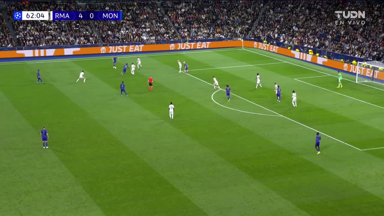 ¡GOL!  anota para Real Madrid. Vinícius Júnior