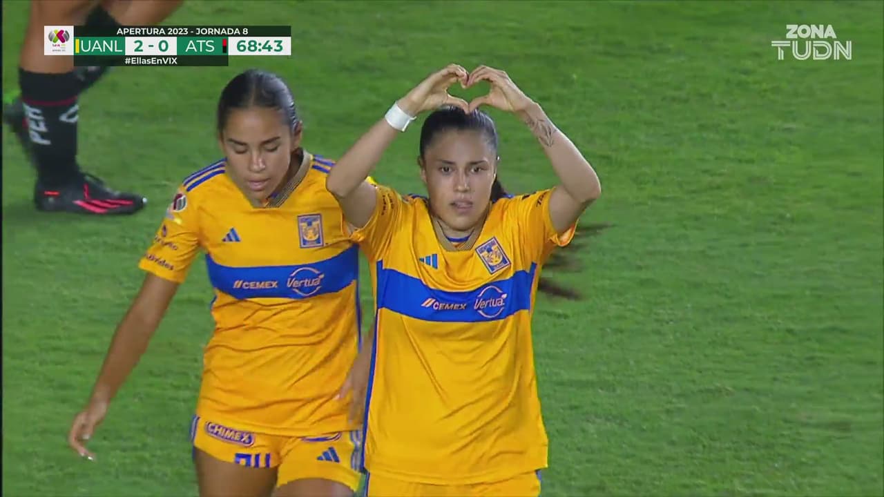 ¡Sacó los polvos mágicos! Con todo y tijera, Ovalle anota el 2-0 felino