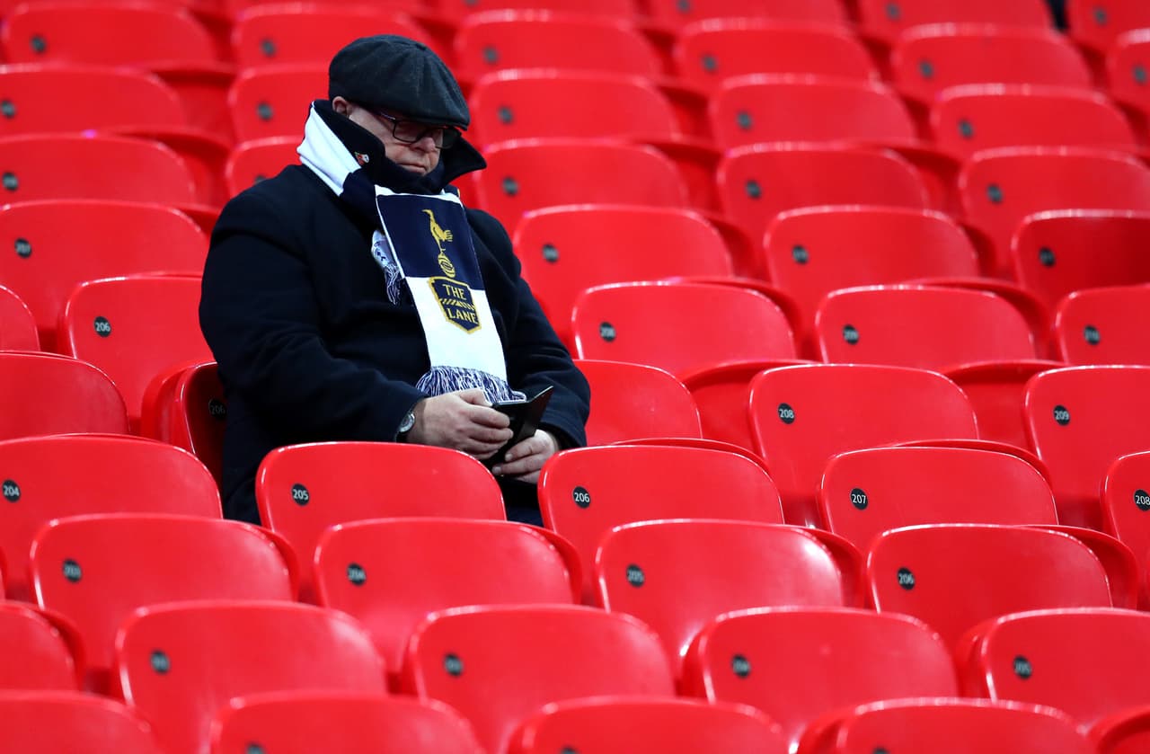 Mucho frío en Londres en esta jornada, pero no suficiente como para quedarse en casa y no apoyar a su equipo.