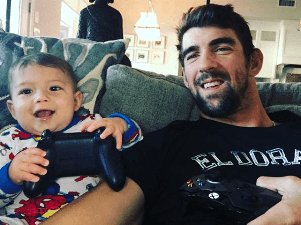 Michael Phelps le dedicaba varias horas al ‘gaming’, incluso siendo papa.