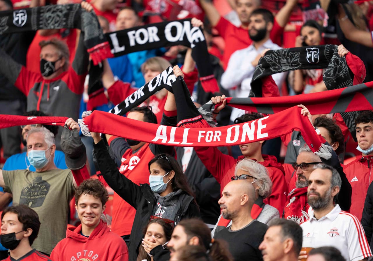 Codo con codo, el conjunto canadiense apunta a salir del fondo de la tabla de la Conferencia del Este.
<br>