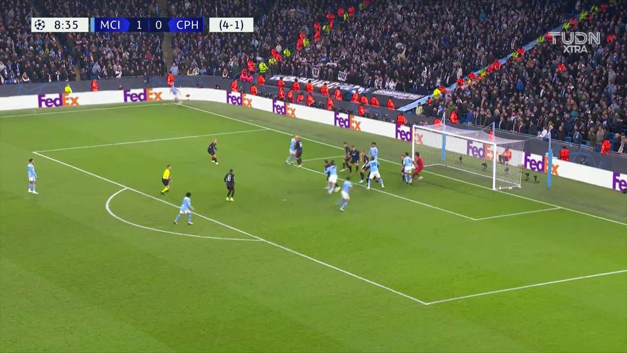 ¡GOL!  anota para Manchester City. Julián Álvarez