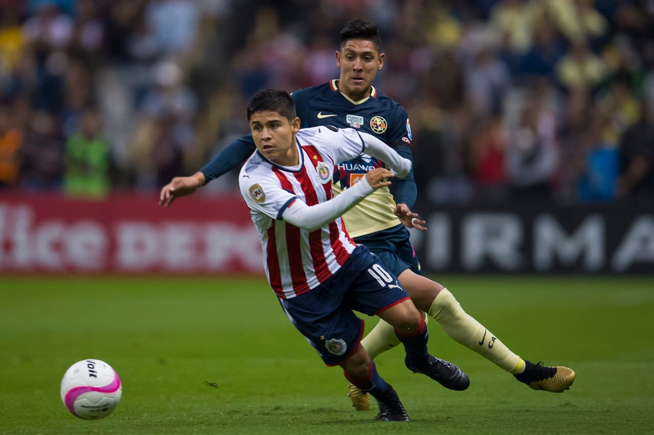 La posición en la tabla es lo de menos. Cuando América y Chivas se enfrentan las estadísticas pierden cualquier importancia.