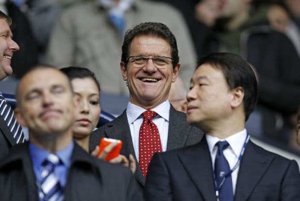Fabio Capello, DT de Inglaterra, estuvo presente en el partido entre el Tottenham y Aston Villa.