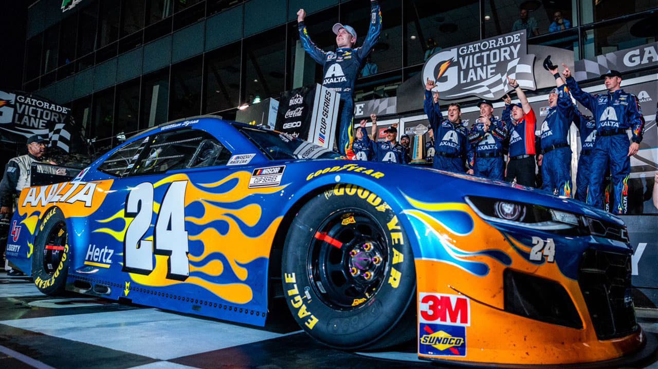 El auto marcado con el 24 de William Byron en la Copa de NASCAR podrá vestir los colores en homenaje a Kobe Bryant el fin de semana de carreras en Fontana, cuando la categoría corra su tercera fecha competitiva.