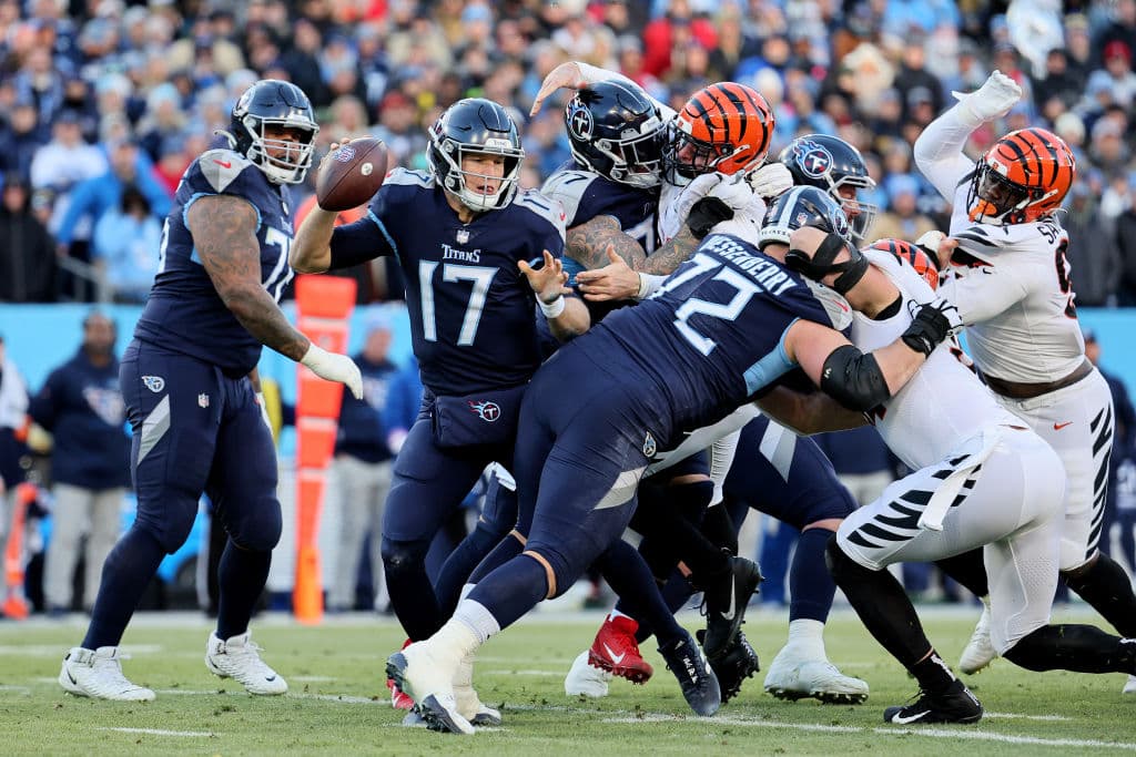 Las defensas hacen su partido esta noche, pero es la defensa de los Bengals la que pega al final y los visitantes terminan venciendo 19-16 a los Tennessee Titans.