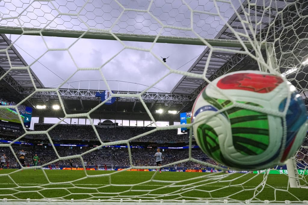Las mejores imágenes del partido de Uruguay contra Cabo Verde en la Copa Mundial