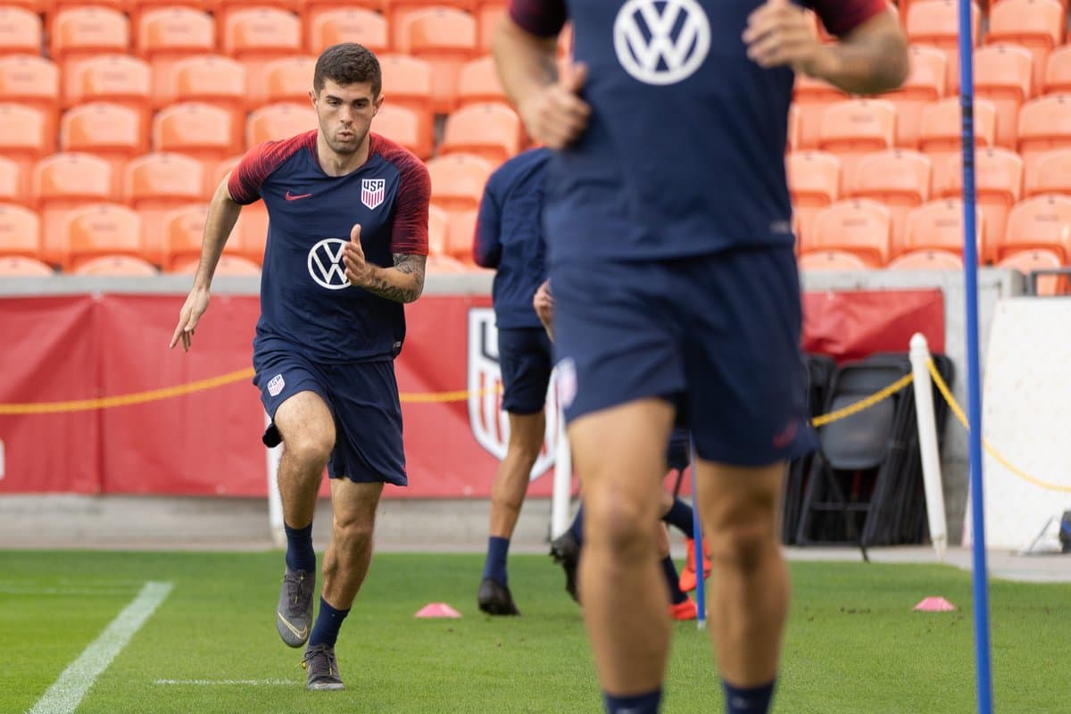 Así se vivió el color antes del partido amistoso internacional entre las selecciones de Estados Unidos y Chile en el BBVA Compass Stadium en Houston, Texas.
