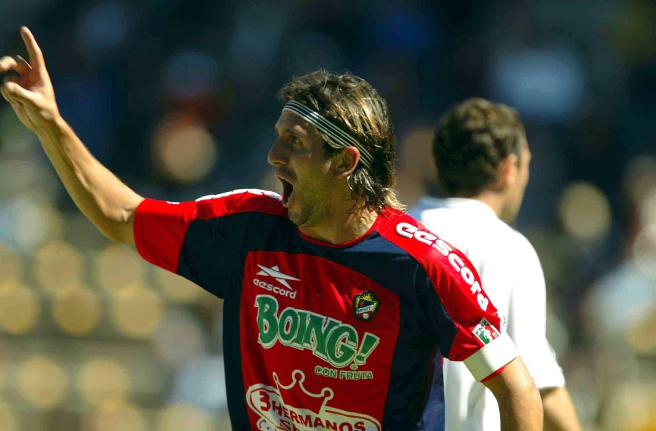 Eduardo Raúl Fuentes cerró su carrera profesional en 2004 con Delfines de Coatzacoalcos, luego de su paso por Celaya e Irapuato, en medio de una discreta trayectoria.