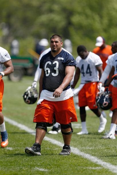 Roberto Garza ayudó de manera potencial a que su mariscal de campo, Jay Cutler, comandara a los Osos a la victoria ante los Minnesota Vikings 21-13. La línea ofensiva no permitió ninguna captura del QB y abrió los huecos para que Chicago corriera 138 yardas. Mira sus mejores imágenes (AP-NFL)