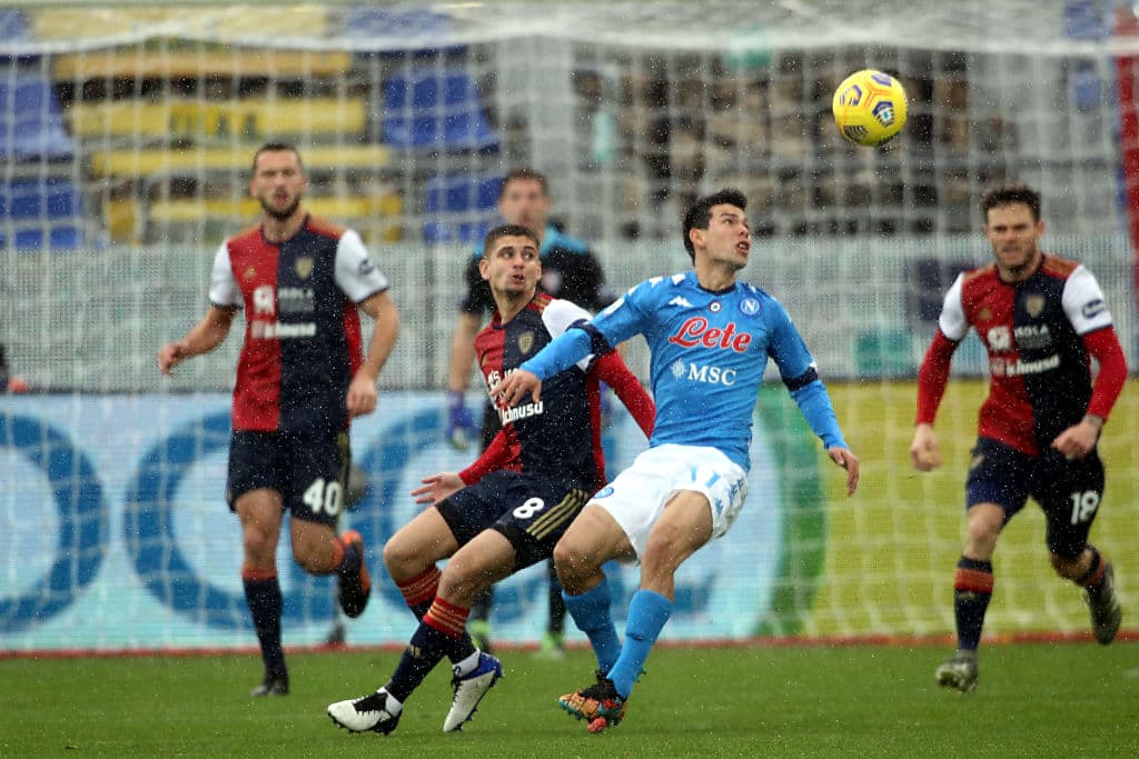 Napoli golea al Cagliari 4-1 en la Jornada 15 de la Serie A. El mexicano Hirving Lozano se hizo presente durante el encuentro y, además, sumó un tanto para su equipo junto con Lorenzo Insigne y un doblete de Piotr Zielinski. El gol solitario para los de Cerdeña fue por parte de Joao Geraldino.