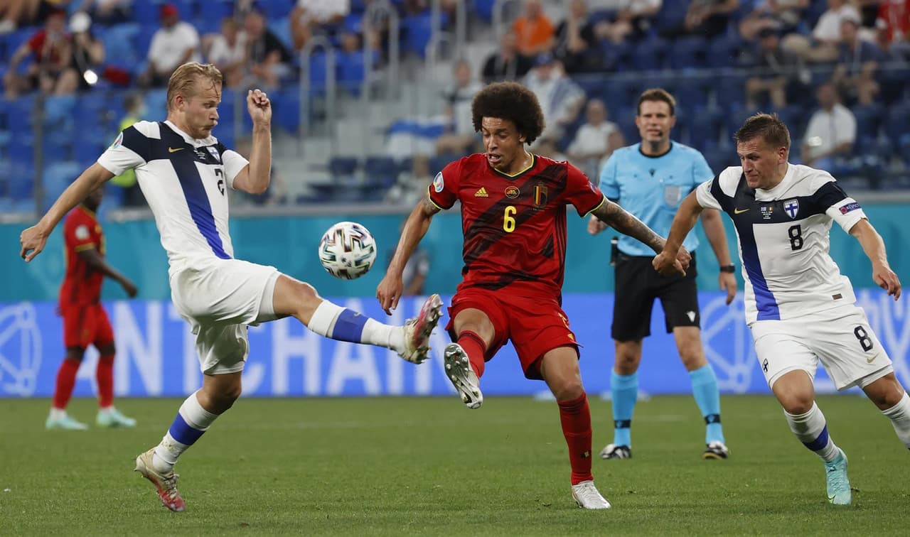 Belgica derrota 2-0 a la selección de Finlandia y califica como primer lugar del Grupo B a Octavos de Final. Los finlandeses guardan la esperanza de pasar como mejor tercero. Los goles fueron por parte de Romelu Lukaku y Lukas Hradecky.