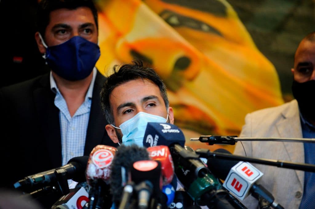 Médico de Maradona se defiende de acusación de homicidio