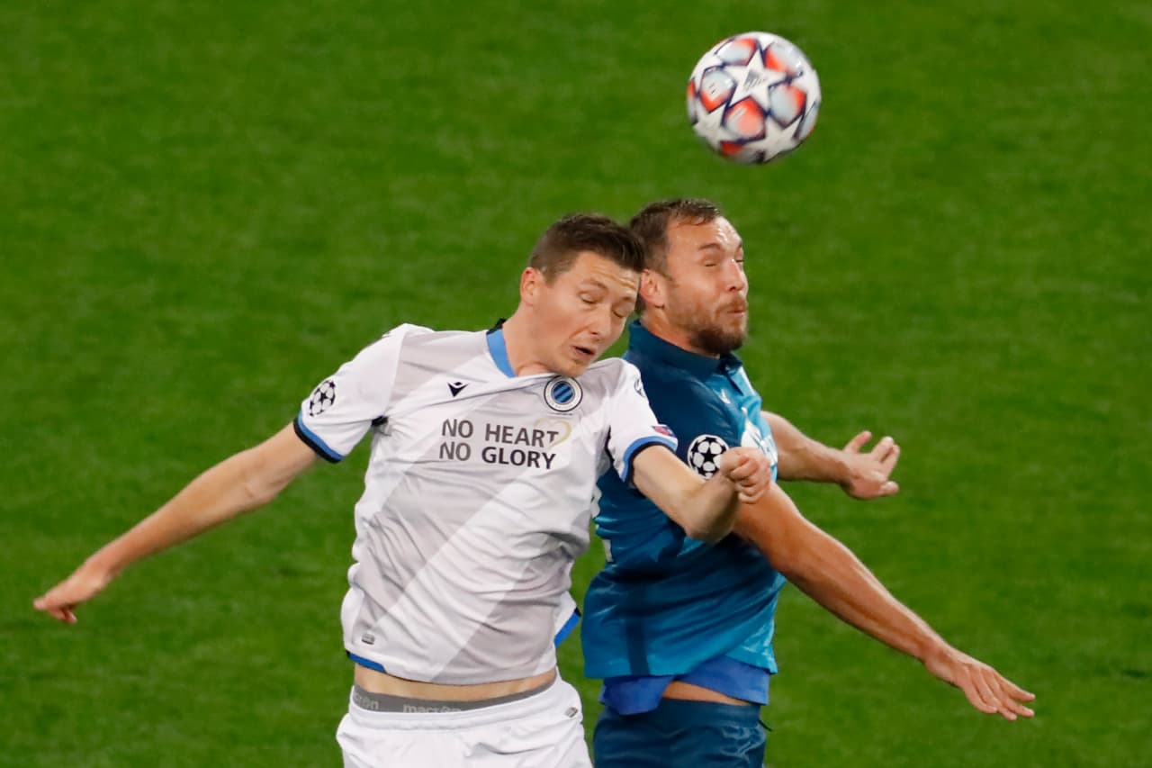 Emmanuel Dennis (63’) abrió el marcador por los locales y en una jugada desafortunada, Horvath (74’) empujó el balón al fondo anotando gol en su propia meta. En tiempo de compensación, De Ketelaere (90+3) hizo el del triunfo. Ethan Horvath, el cancerbero estadounidense, tuvo una destacada actuación en la jornada inaugural de la competición. Zenit visitará al Dortmund y Brujas recibirá al Lazio en la siguiente jornada de la Champions.