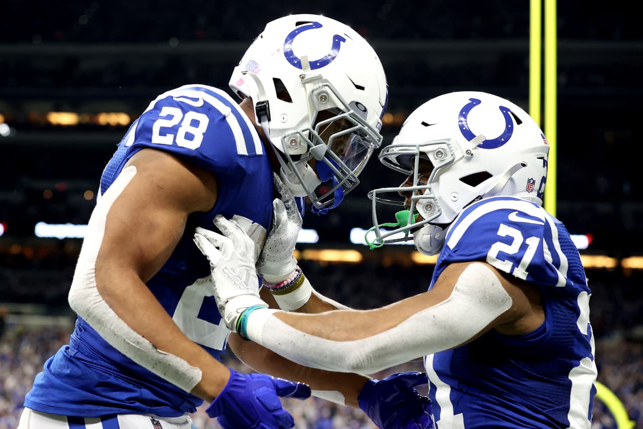 Indianapolis encontró la fórmula para frenar la racha ganadora de los Patriots.