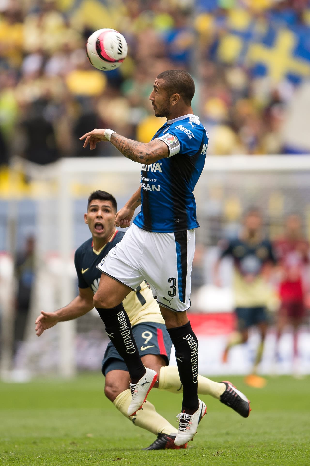 El defensor de los Gallos Miguel Martínez también forma parte de la lista de defensas con 7 puntos en la primera jornada del torneo.
