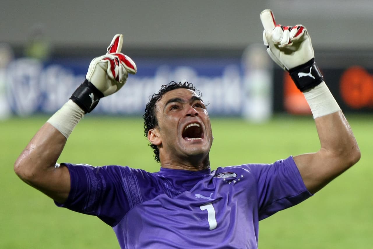 El-Hadary ha ganado cuatro Copas Africana de Naciones: la primera en 1998 y las demás de manera consecutiva en 2006, 2008 y 2010.