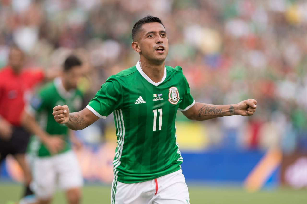 Elías Hernández (México): un gol
