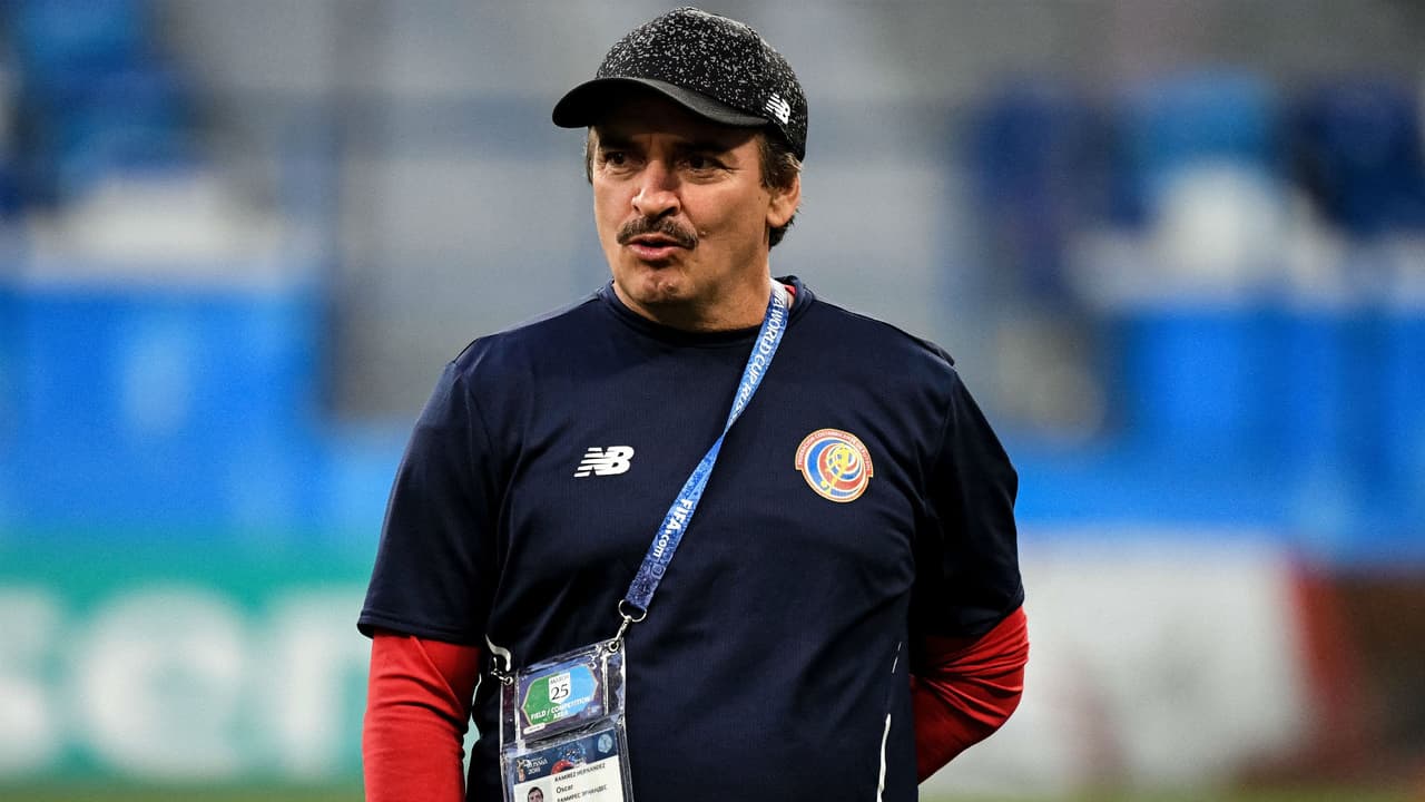 El DT de Costa Rica explotó tras amenazas en su contra