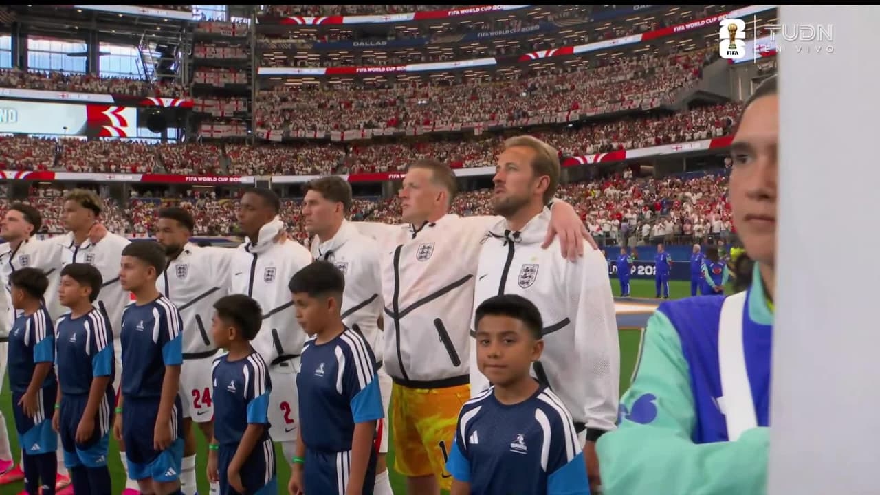 ¡Suenan los himnos! Inglaterra y Croacia protagonizan emotivo protocolo mundialista