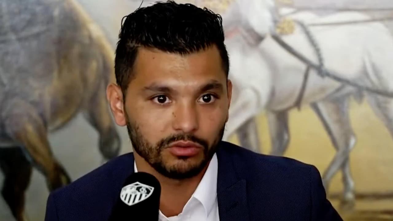 Tecatito califica su temporada en Sevilla: "Más positiva que negativa"