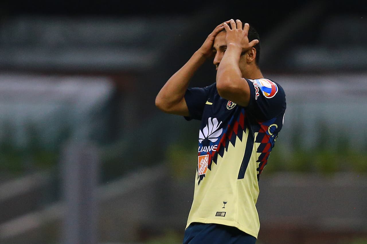 Se lamentaba el paraguayo, que a pase de Andrés Ibargüen había vulnerado el arco de los costarricenses.