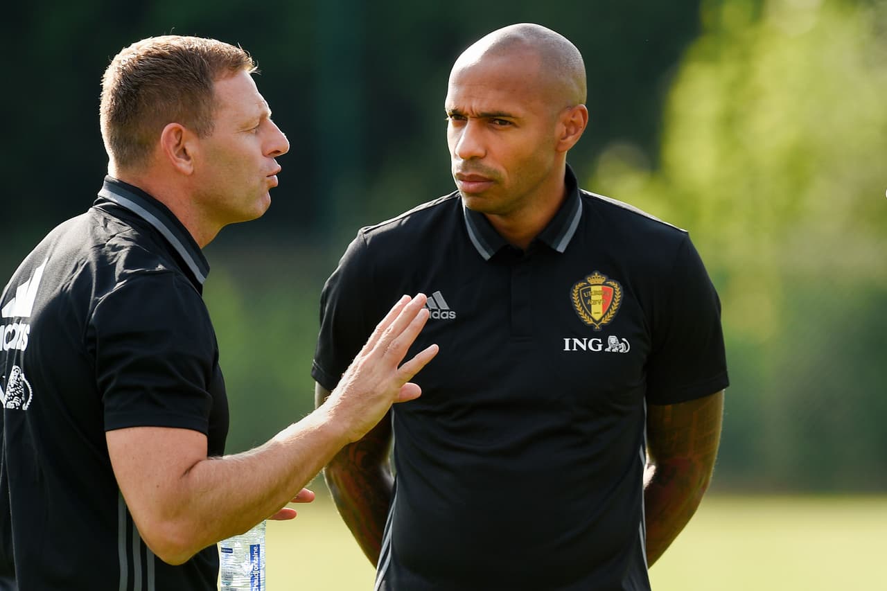Thierry Henry, asistente técnico de la selección de Bélgica, está haciendo sus primeros pasos en la dirección. Su pasado como ídolo del Arsenal lo pone en primera fila para reemplazar a Wenger.