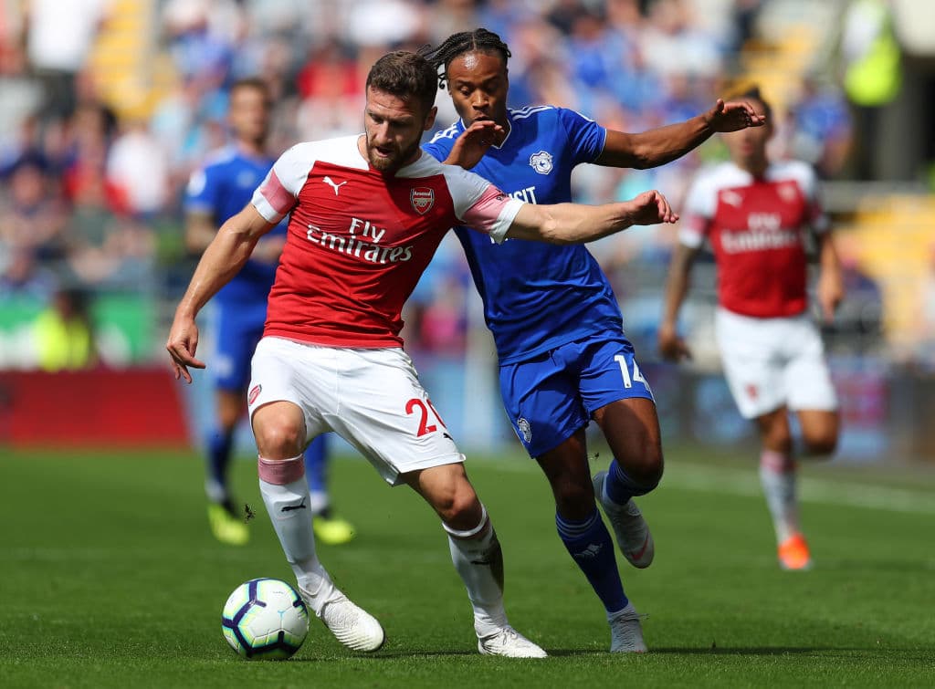 Shkodran Mustafi apareccería en Arsenal para marcar la primera diferencia a favor del equipo visitante.