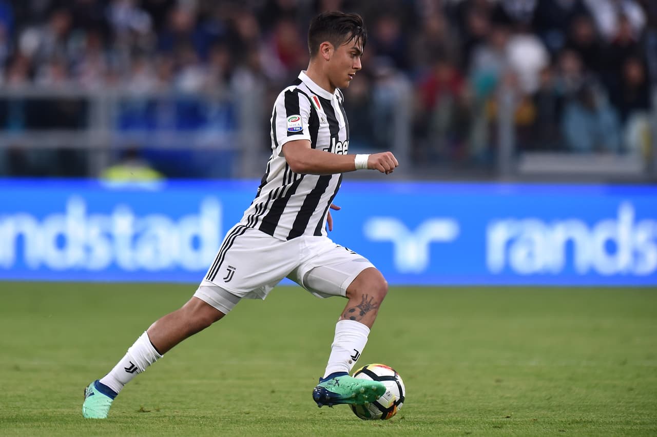 El argentino Paulo Dybala salió en el segundo tiempo poco después del segunto tanto para darle oportunidad al uruguayo Rodrigo Betancur.
