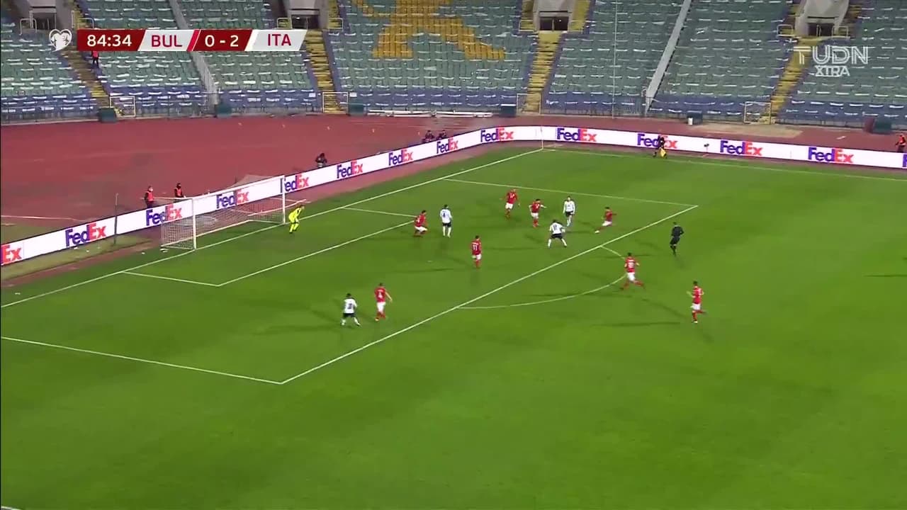 ¡TIRO ATAJADO! disparo por Ciro Immobile.