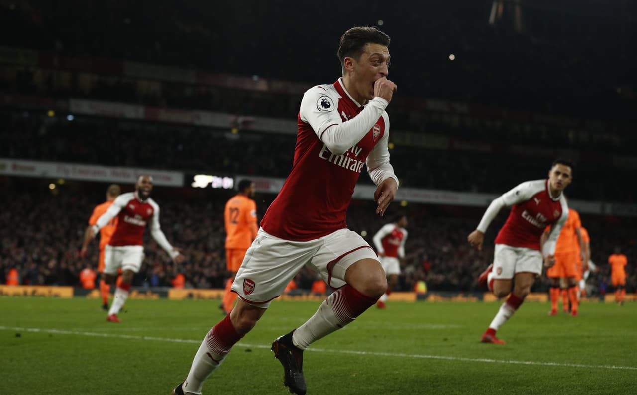 Cuarto gol para el crack alemán en esta edición de la Premier.