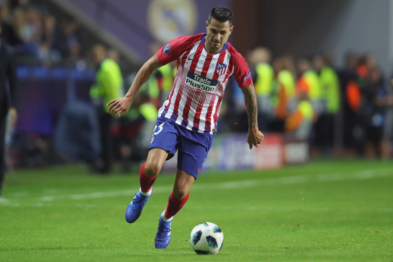 El pasado juego ante el Valencia, el 20 de agosto, dejó a
<b>Vitolo </b>tocado con un esguince de grado dos en el ligamento colateral interno de su rodilla izquierda.