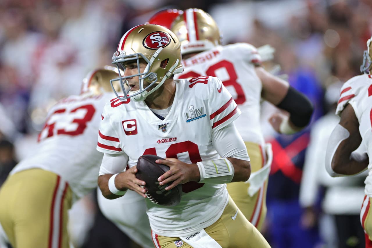 MIAMI, FLORIDA - FEBRUARY 02: Jimmy Garoppolo #10 of the San Francisco 49ers in action against the Kansas City Chiefs in Super Bowl LIV at Hard Rock Stadium on February 02, 2020 in Miami, Florida. (Photo by Jamie Squire/Getty Images)