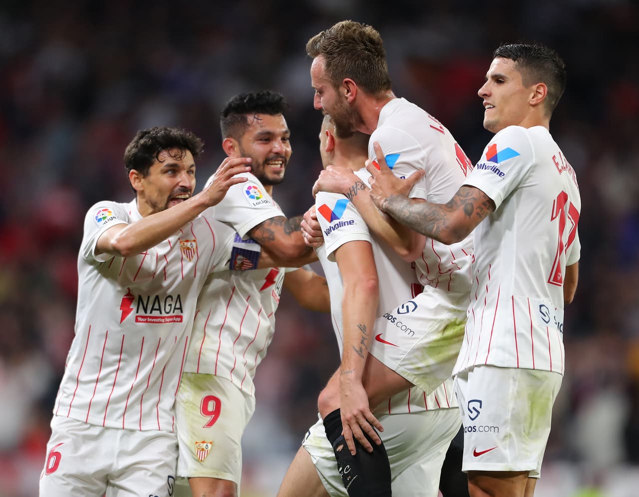 Sevilla sufrió pero en los minutos finales logró sacar la victoria ante el Granada que comenzó ganando el encuentro.