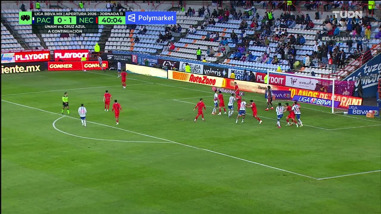 ¡GOL!  anota para Necaxa. Julián Carranza
