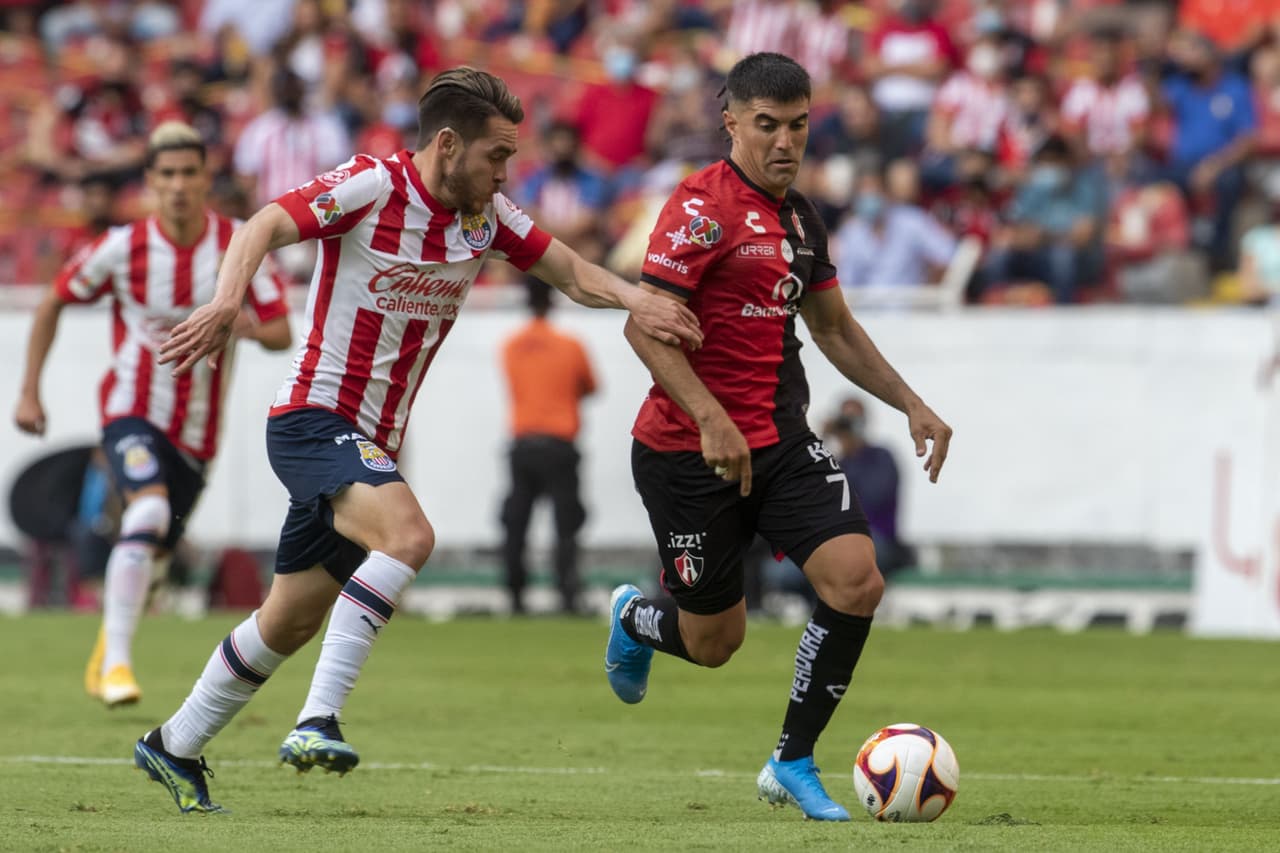 Chivas está embalado y suma su tercer triunfo consecutivo al imponerse al Atlas en el Clásico Tapatío.
<br>