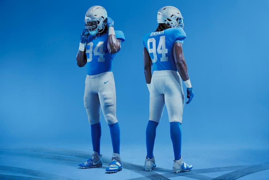 Los Detroit Lions revelaron sus nuevos uniformes para la temporada 2017.