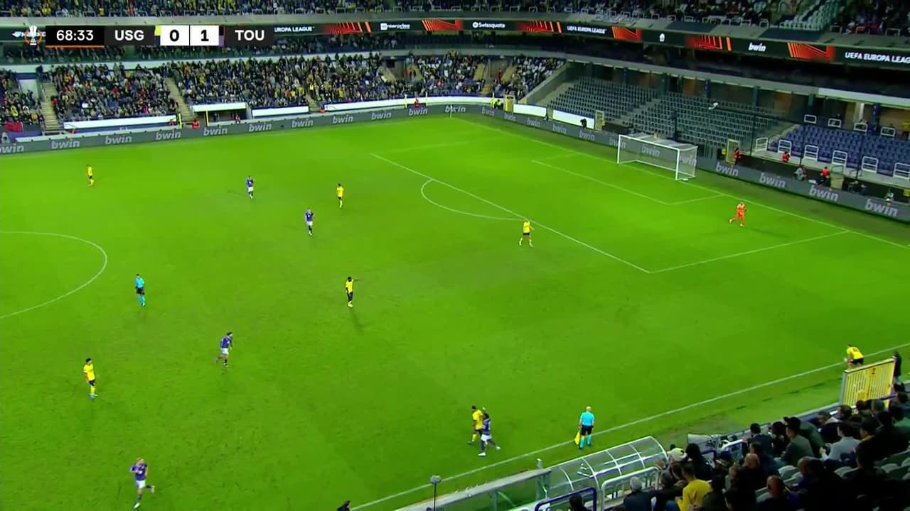 ¡GOL!  anota para Union Saint-Gilloise. Mohammed Amoura