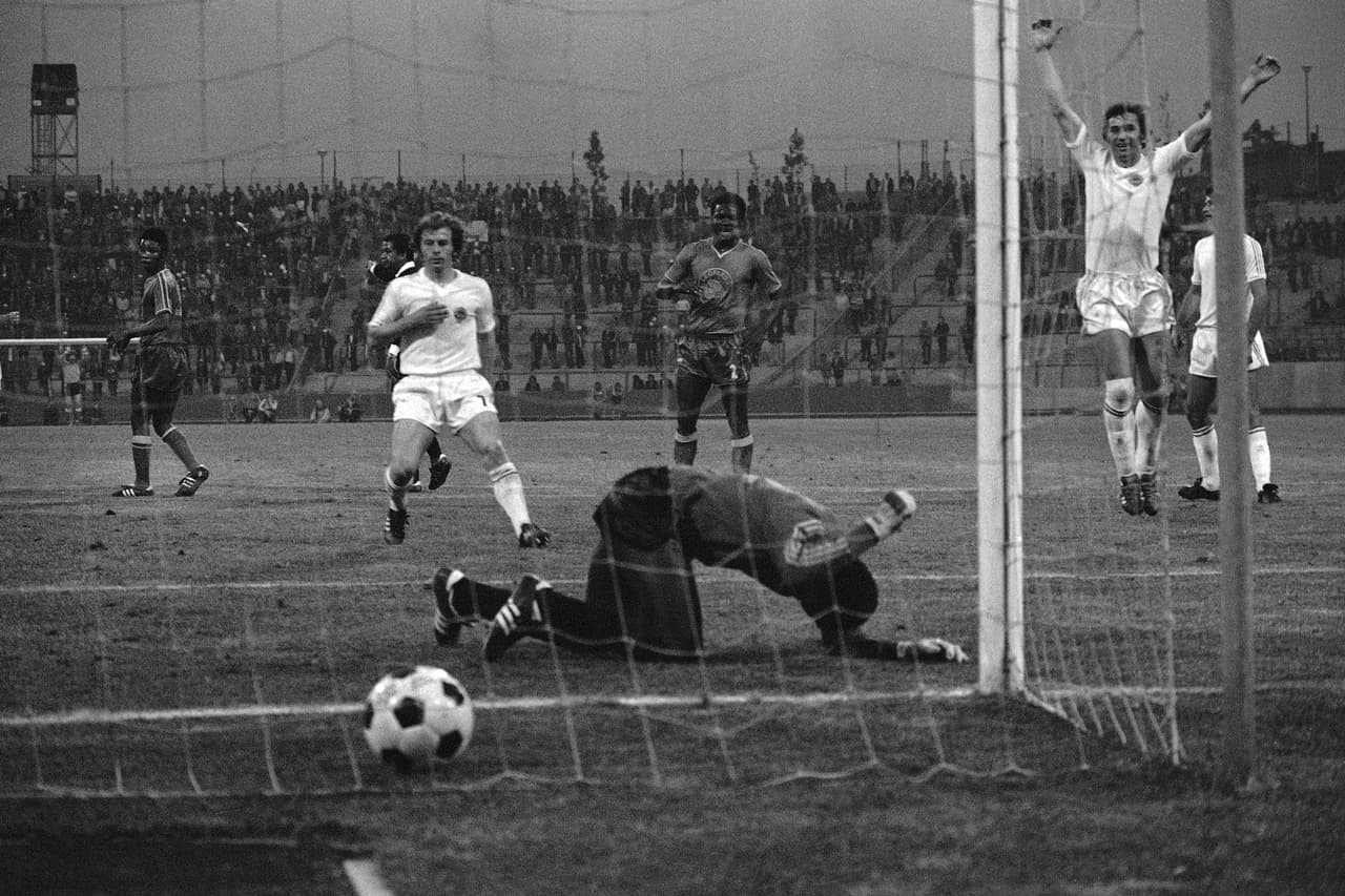 Zaire se llevó tres derrotas de la gran cita en 1974 y quedó en la historia como esos países fantasmas en el fútbol que participaron en Mundiales a pesar de que hoy ya están desaparecidos.