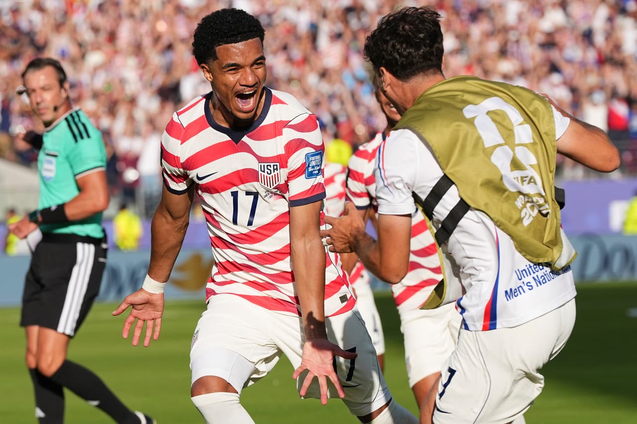 Estados Unidos impone su ritmo y deja fuera a Bosnia para meterse en octavos de final en la Copa del Mundo