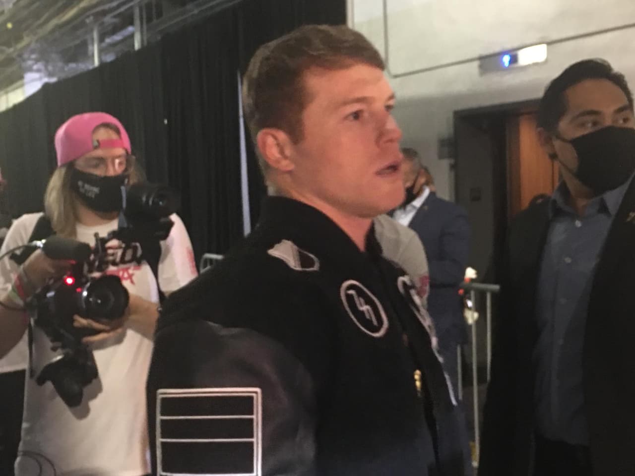 Ambos púgiles cumplieron previamente con la báscula.