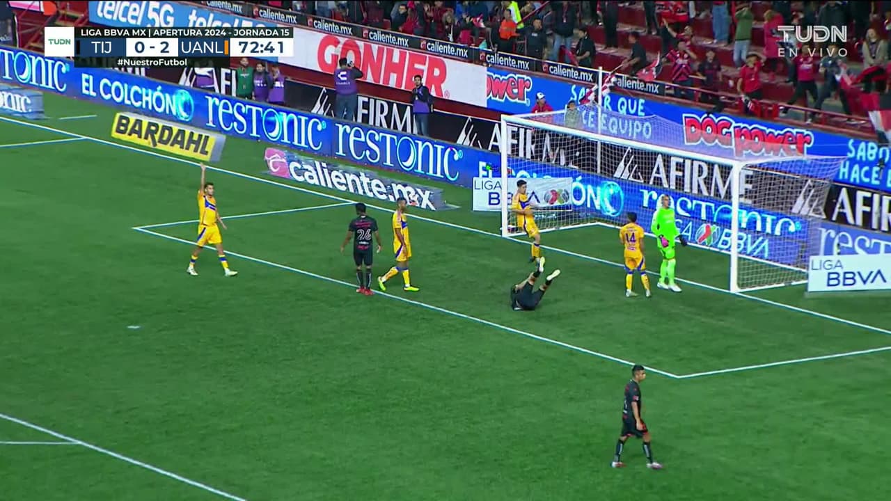 ¡TIRO ATAJADO! disparo por Unai Bilbao.