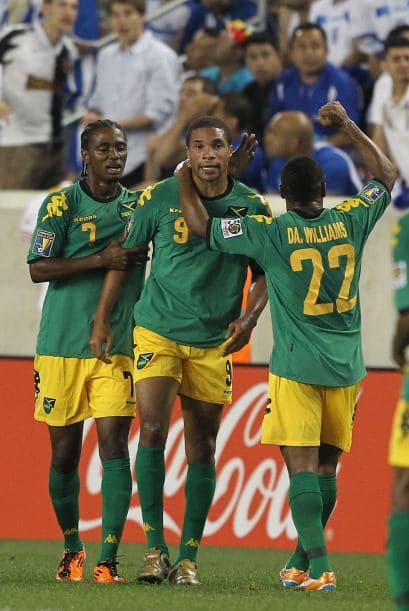 El único gol del partido llegó al minuto 36 en la jugada que generó el delantero Ryan Johnson, de los Earthquakes de San José, de la MLS.