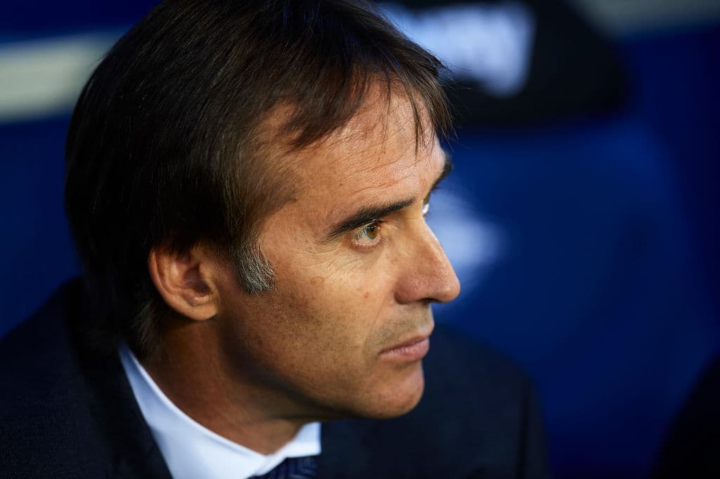 VITORIA-GASTEIZ, SPAIN - OCTOBER 06: Julen Lopetegui of Real Madrid CF looks on during the La Liga match between Deportivo Alaves and Real Madrid CF at Estadio de Mendizorroza on October 6, 2018 in Vitoria-Gasteiz, Spain. (Photo by Juan Manuel Serrano Arce/Getty Images)