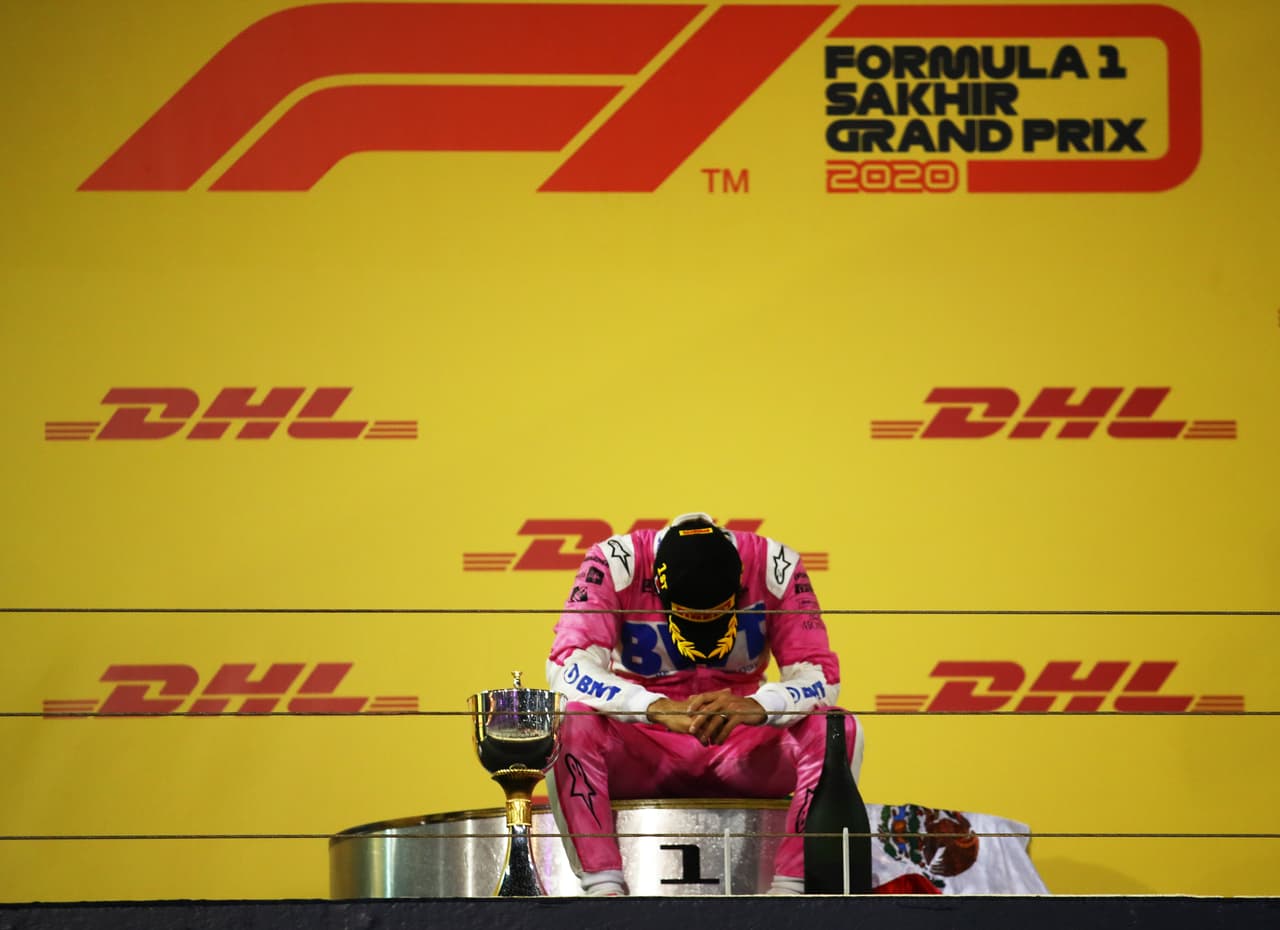 Checo Pérez llora tras ganar y dedica triunfo a su hijo