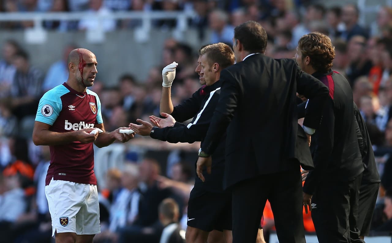 West Ham sufrió el juego fuerte de Newcastle en su intención de impedir los ataques visitantes.