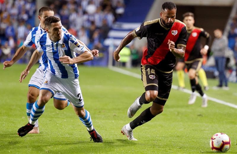 Sin embargo, Rayo Vallecano hizo honor a su nombre y fue fulminante en cinco minutos para remontar el marcador.