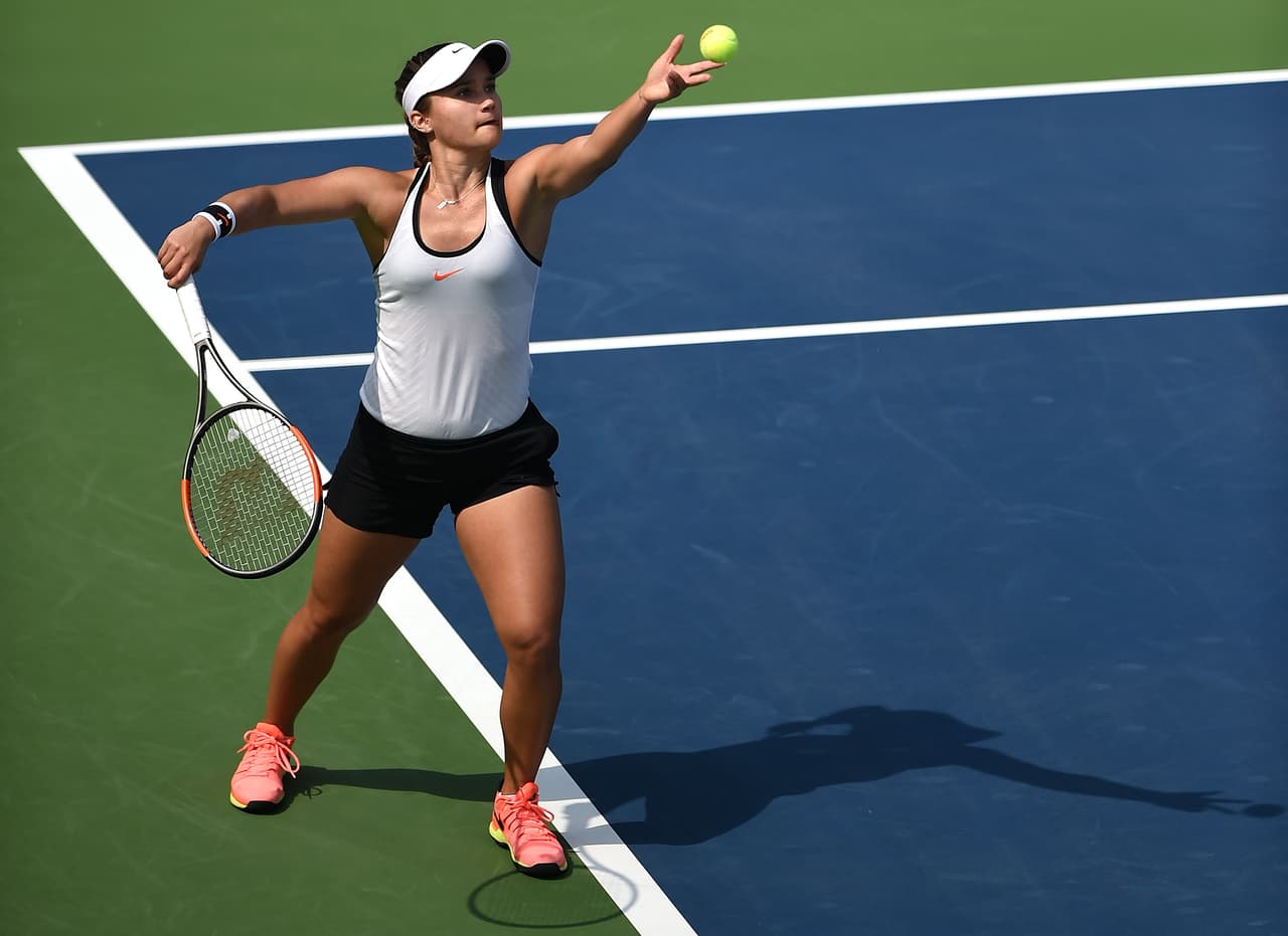 La ucraniana Elina Svitolina, la francesa Kristina Mladenovic, la estadounidense Lauren Davis (foto), la china Qiang Wang y la rusa Ekaterina Makarova fueron parte del comienzo del torneo WTA Dubai, donde demostraron que la mezcla de belleza y capacidad es un potente atractivo en las canchas. Sus cuerpos atléticos y hermosos rostros son referentes.