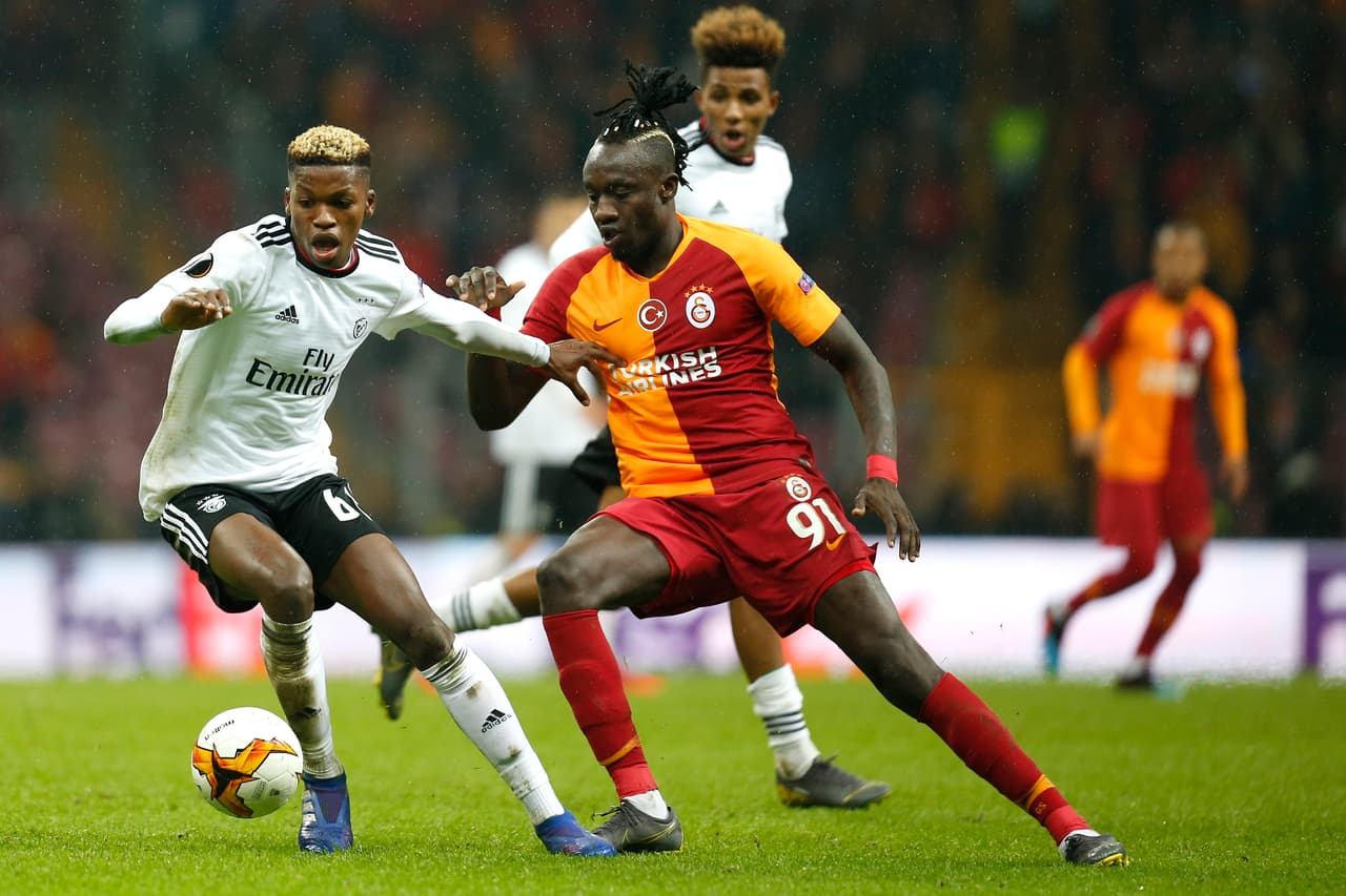 4. 
<b>Mbaye Diagne (centro), Galatasaray</b> con 30 goles, 45 puntos.