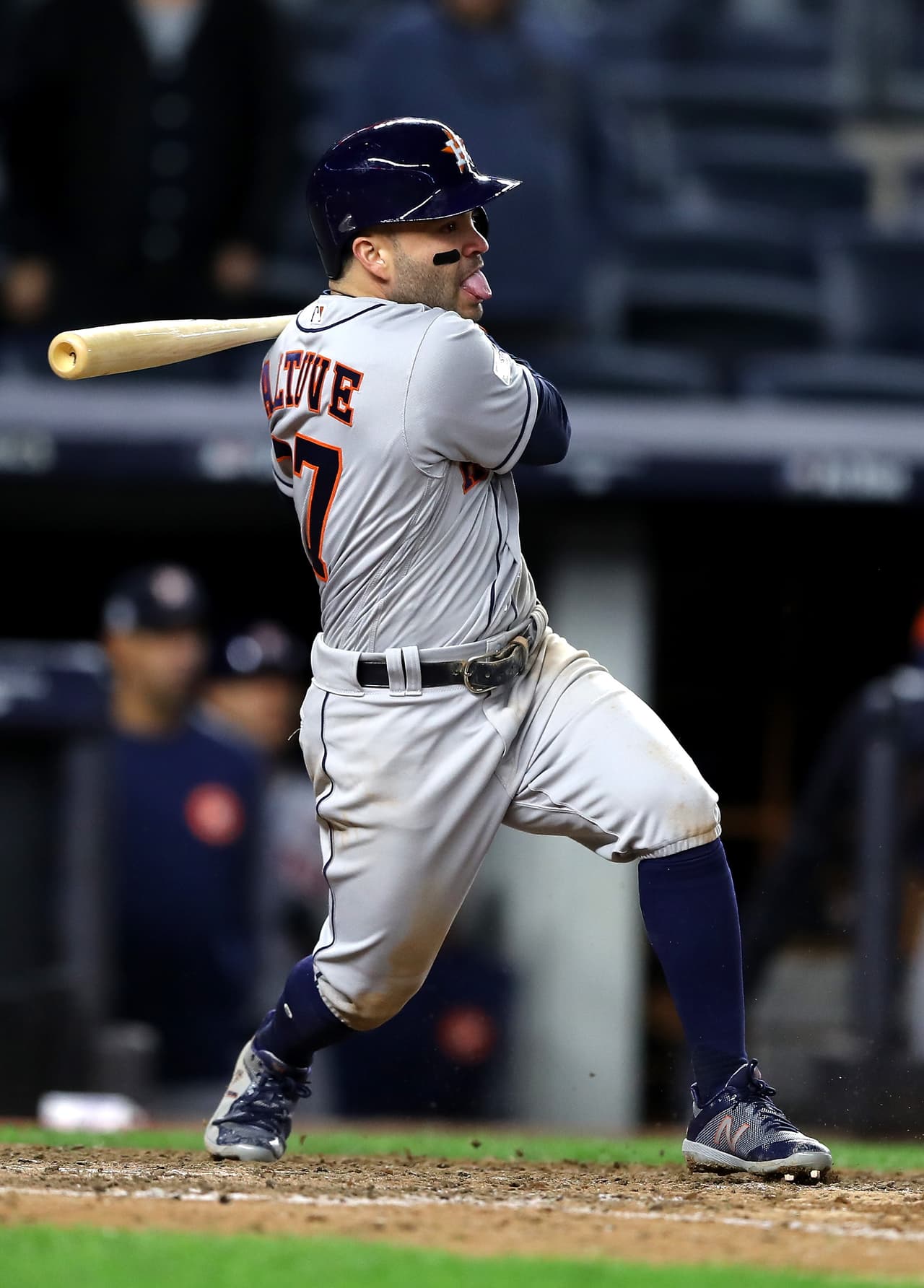 El siempre cumplidor José Altuve poco pudo hacer el día de hoy. El venezolano no conectó imparable en 4 turnos y dejó a 6 compañeros en los senderos.